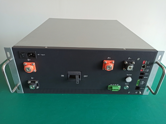 GCE 480V 250A 19 pouces Master Bms 15S 16S Slave ESS BMS pour le stockage d'énergie de grande échelle