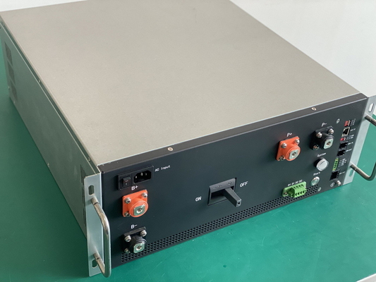 Passif à haute tension de lithium du maître BMS de GCE BMS 768V 125A 4U équilibrant 19 pouces BMS pour la protection de contacteur de relais d'UPS